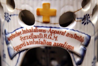 Porcelain asthma inhaler